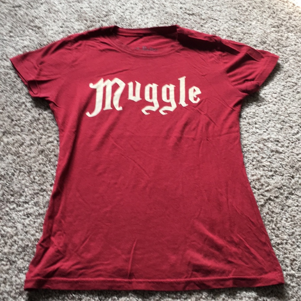 Maroon muggle T-shirt Harry Potter hogwarts